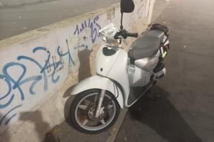 Aprilia Scarabeo 50 - 2006