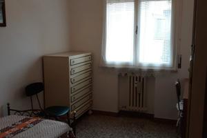 Stanza singola per studentessa. Cesena centro