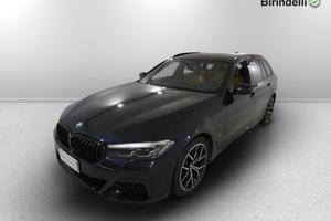 BMW Serie 5(G30/31/F90) - 520d 48V xDrive Touring