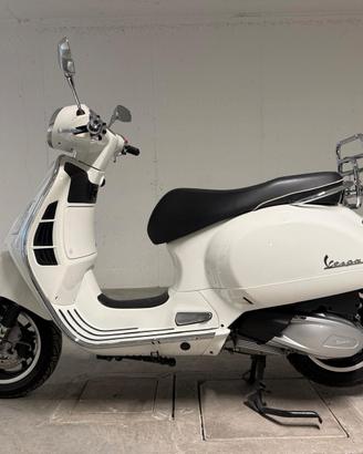 Piaggio Vespa 300 GTS hpe - 2023