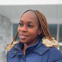 Badante,operaia,cameriera ai piani o aiuto cucina