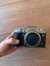 Fujifilm X-T4 Silver + 5 batterie + accessori