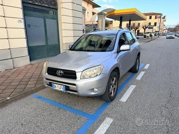 Toyota RAV4 2 .2 D- 4D - 2006
