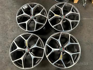 ALFA ROMEO STELVIO 4 CERCHI LEGA 19 POLLICI