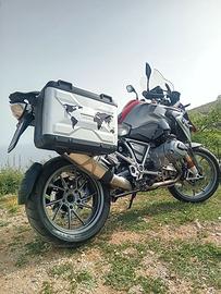Moto BMW GS 1200modello LC