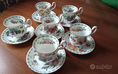 Un set da 6 tazze Convent Garden Royal Albert