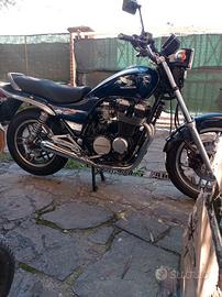 Honda Nighthawak 650 blu 1985