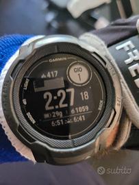 Garmin instinct 2 GPS smartwatch indossato poco