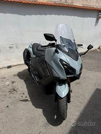 Yamaha t-max 560 tech max 2025