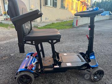 Scooter elettrico per disabile pieghevole