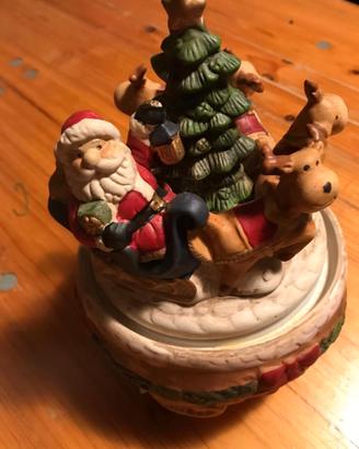 Carillon in ceramica gruppo renne e babbo natale