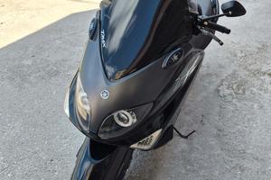 Yamaha TMax 