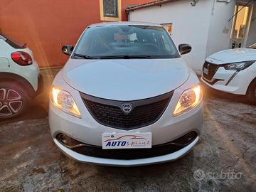 Lancia Ypsilon 1.2 69 CV 5 porte S&S Gold