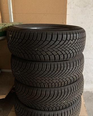 4 gomme Nexen Winguard Snow G3 WH21 215/60R16 99H