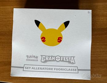 Pokemon Set Allenatore Fuoriclasse Gran Festa 25th