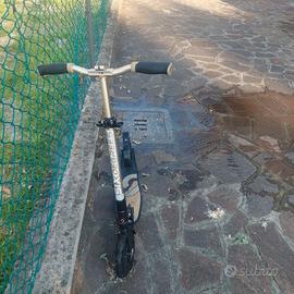 Monopattini Six degrees 