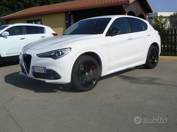 Alfa Romeo Stelvio 2.2 Turbodiesel 210 CV AT8 Q4 E