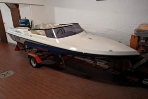 Motoscafo con fuoribordo 20 CV