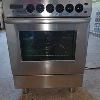 cucina 4 fuochi e forno