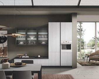 CUCINA LINEARE CON  LIVING+VETRINE TAVOLO INCLUSO