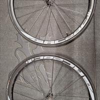 Coppia di ruote carbon Dt Swiss RC 28c db