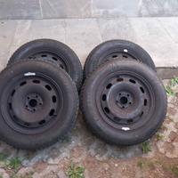 4 gomme invernali 195/65 R15 91T, semi nuove