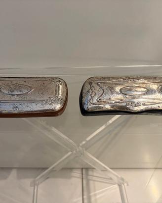 2 Astucci porta occhiali  anni 70 lamina argento
