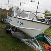 Motoscafo 40cv carrello