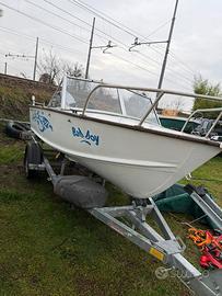 Motoscafo 40cv carrello