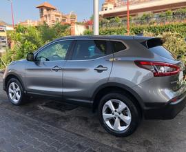 Nissan Qashqai 1.6 dCi 130 CV 2WD XTronic Busi Aut