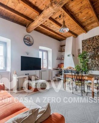 Appartamento di 100 m² con 3 locali e posto auto a