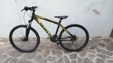 bici mtb marca Scott modello peak