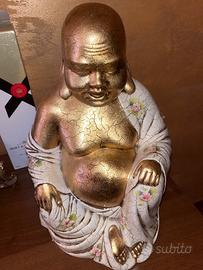 Statua Buddha dorato decorativo – stile orientale