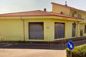 Vendita uso abitazione o locale commerciale