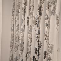 Tenda con fiori di alta qualità sartoriale