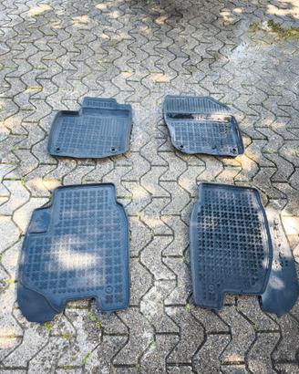 Tappetini in gomma per Honda Civic 2012 IX serie