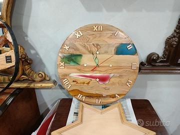 orologio da parete in legno