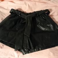 pantaloncini e gonna ecopelle