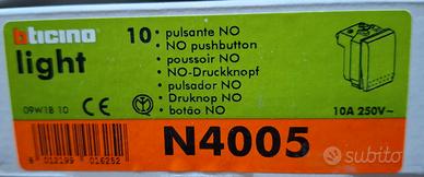 9pz. N4005N pulsanti living Light bticino