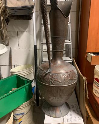 Grande vaso in rame o ottone