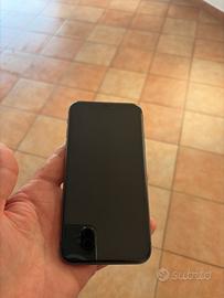 Telefono iphone 11