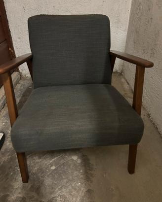 Poltrona IKEA modello Ekenaset