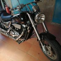 Suzuki VZ Marauder 800