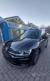 Volkswagen Tiguan 2.0 TDI DSG TETTO PANORAMICO