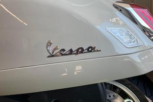 Vespa 310 GTS hpe