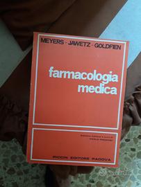 Testo di farmacologia.