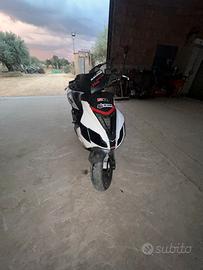 Aprilia sr factory 50 2007