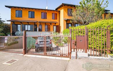 4LOCALI SEMI-INDIPENDENTE CON GIARDINO E BOX!!