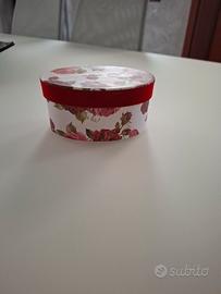 Scatola portagioie o scatola decorata nuova