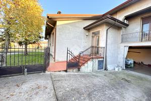 PORZIONE DI TRIFAMILIARE A GONZAGA